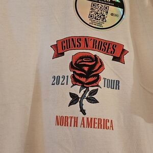 Guns & Roses Unisex Tee Shirt 21" P2P